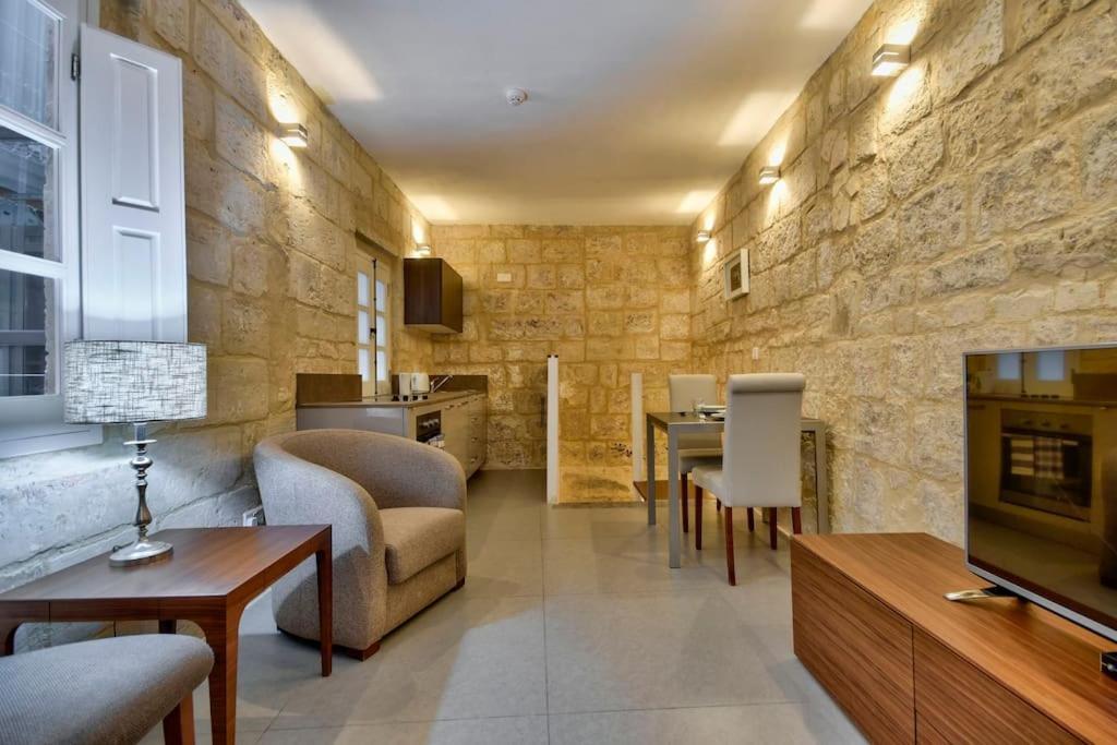 Orangery 101 - Duplex Studio Lägenhet Valletta Exteriör bild