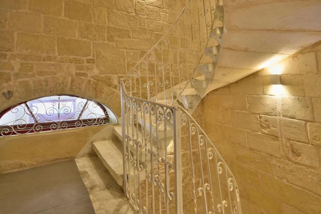 Orangery 101 - Duplex Studio Lägenhet Valletta Exteriör bild