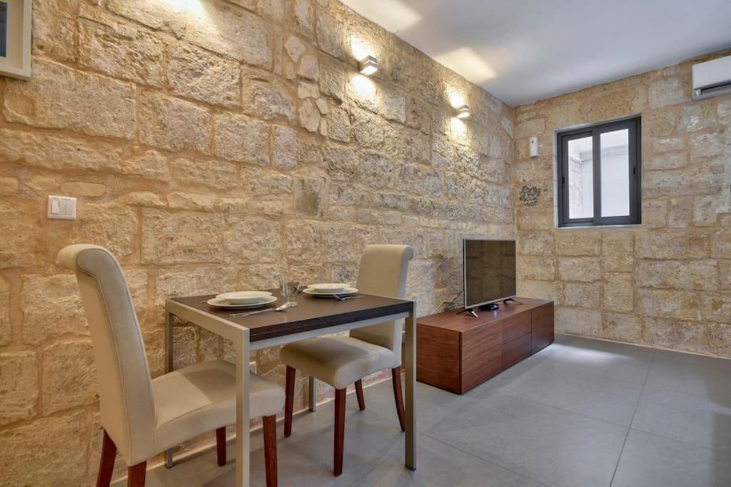 Orangery 101 - Duplex Studio Lägenhet Valletta Exteriör bild