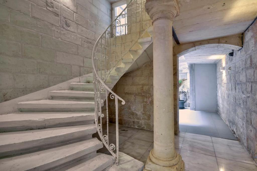 Orangery 101 - Duplex Studio Lägenhet Valletta Exteriör bild